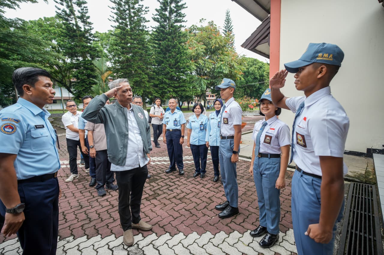 Perkuat SDM Sekolah Rakyat, Wamensos Buka Pelatihan Pengajar di SMA Taruna Nusantara