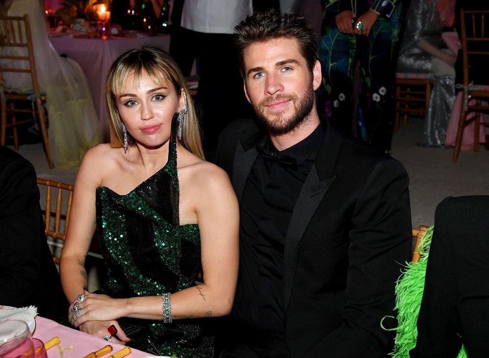 Tinggal Reruntuhan, Bekas Rumah Liam Hemsworth dan Miley Cyrus Terjual Tp 54,8 Miliar