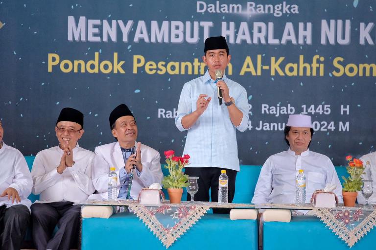 Silaturahmi di Ponpes Al Kahfi Kebumen, Gibran Sampaikan Program untuk Kesejahteraan Pesantren 