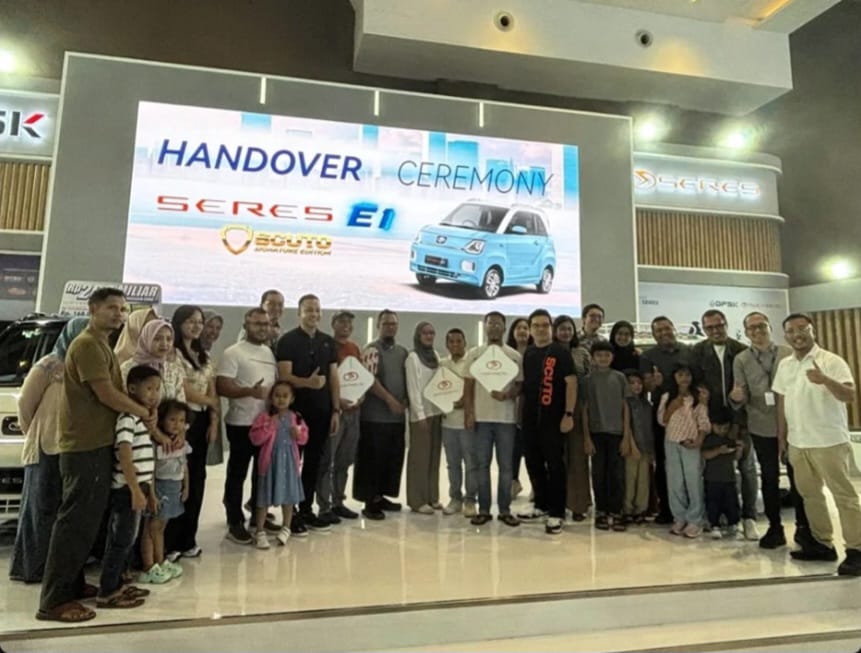 Lakukan Serah Terima E1 Scuto Signature Edition, Seres Hadirkan Opsi Warna Ini