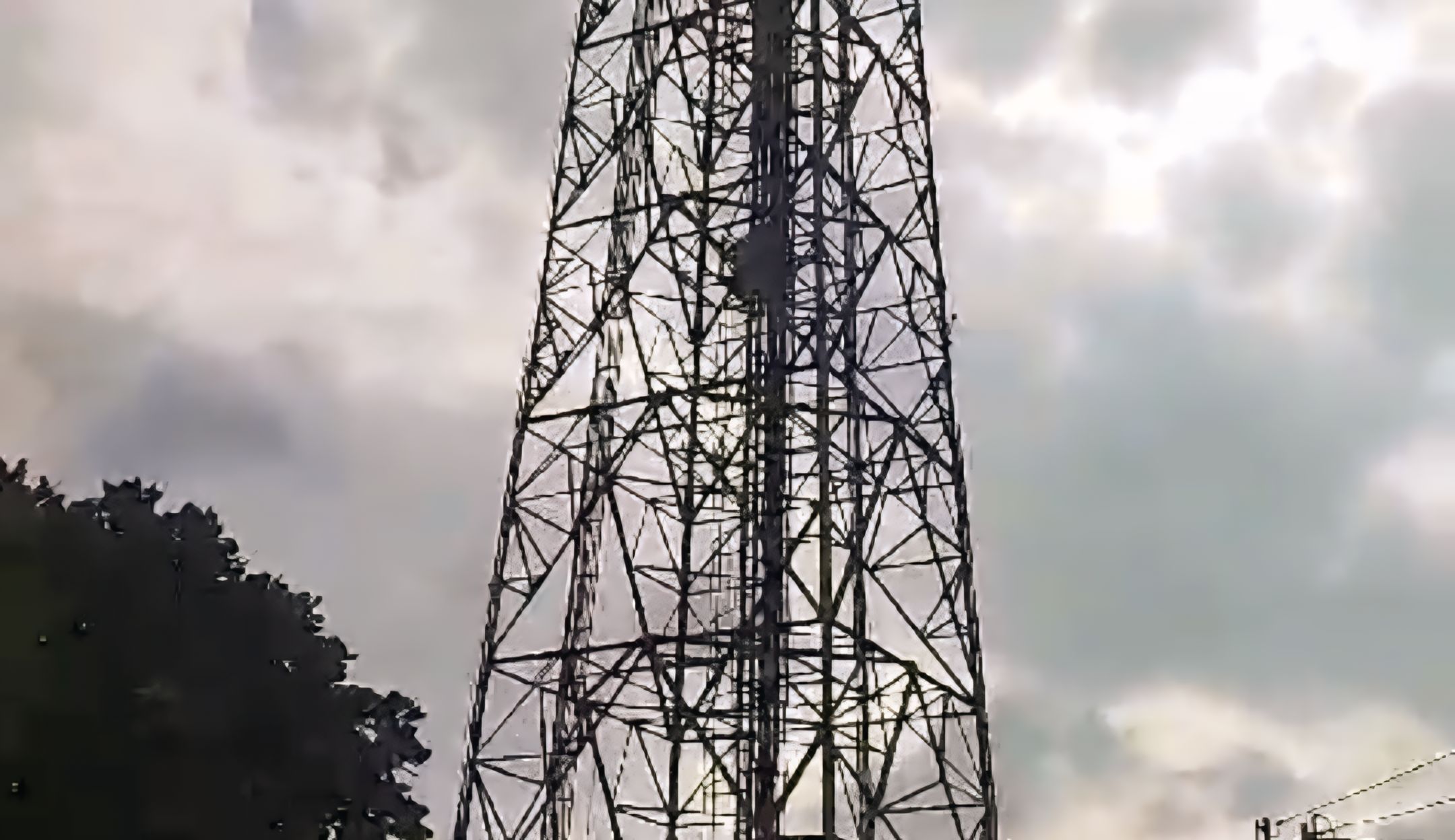 The Real Superhero! Ibu di Tangerang Selamatkan Anaknya Sebelum Lompat Dari Tower