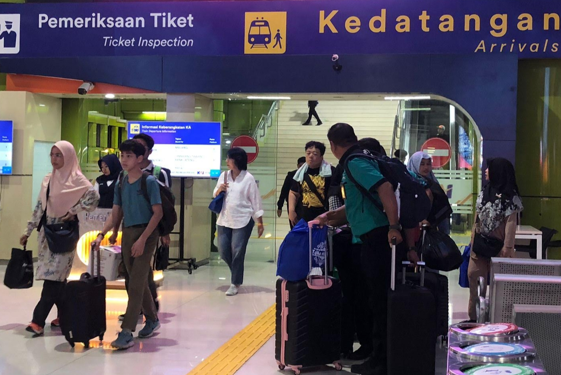 Tersedia Tiket Mudik Tujuan Favorit Warga Jakarta ke Solo, Surabaya, Cirebon, Pesan di Sini!