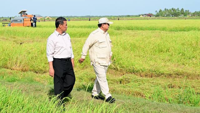 Sah! Prabowo Teken Aturan Soal Penghapusan Utang Macet UMKM, Petani, dan Nelayan