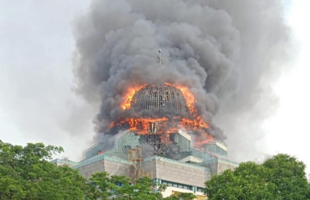 Kubah Masjid Jakarta Islamic Center Terbakar, Gulkarmat Terjunkan 14 Unit dan 70 Petugas Damkar