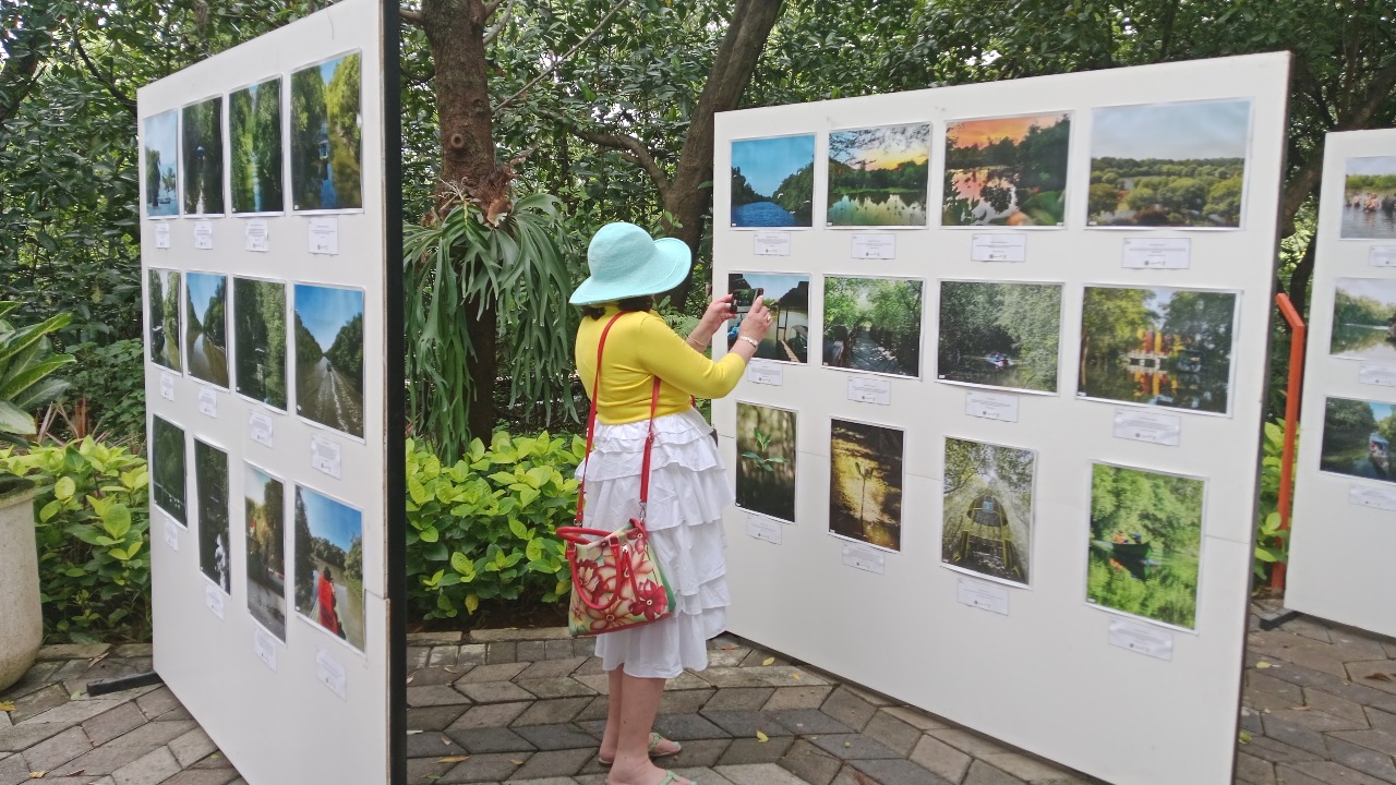 Kebun Raya Mangrove Surabaya Raih Juara 3 kategori Nature Based Tourism dalam Surabaya Tourism Awards 2025