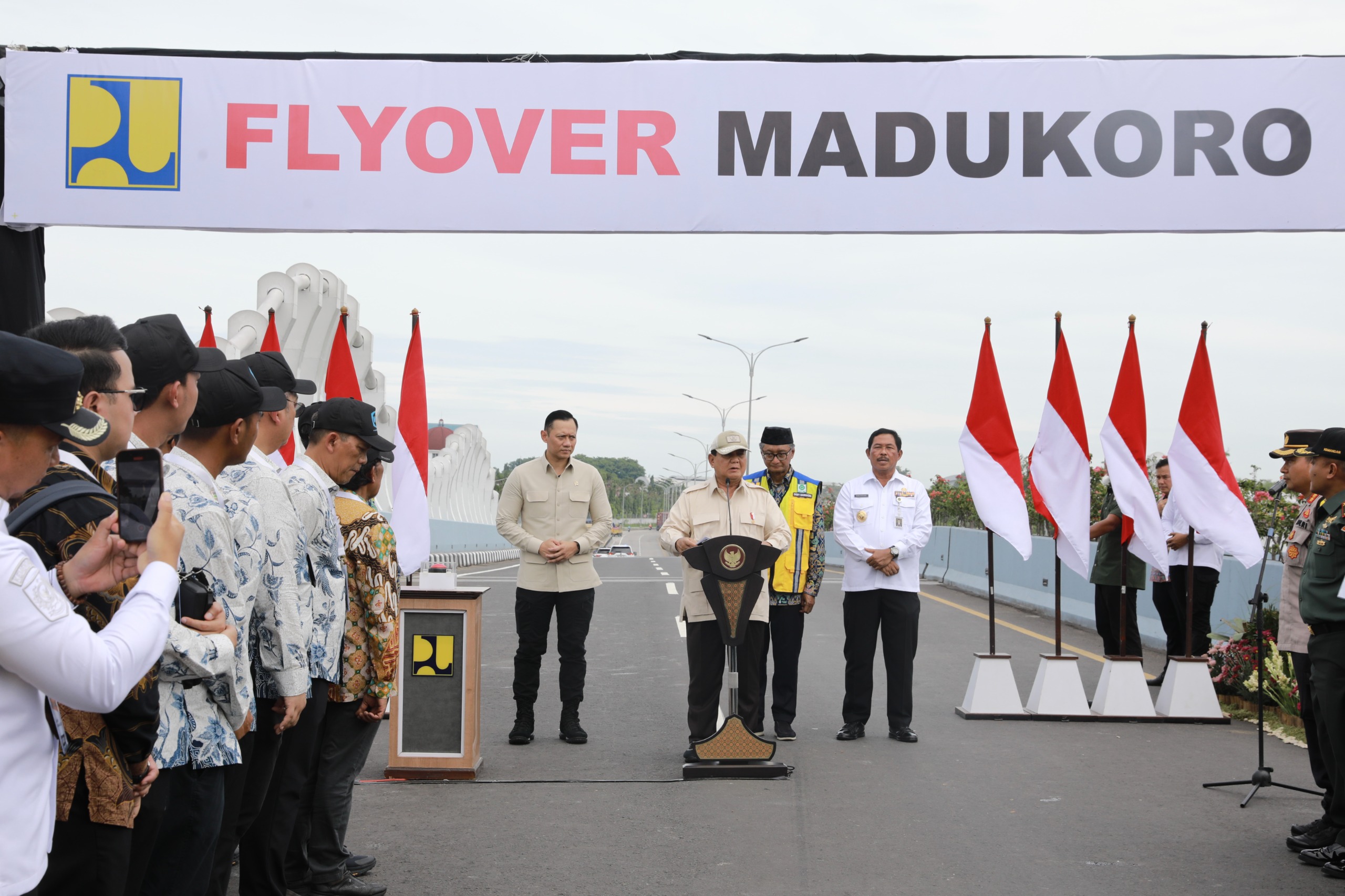 Prabowo Resmikan Flyover Madukoro, Perkuat Infrastruktur untuk Konektivitas dan Ekonomi