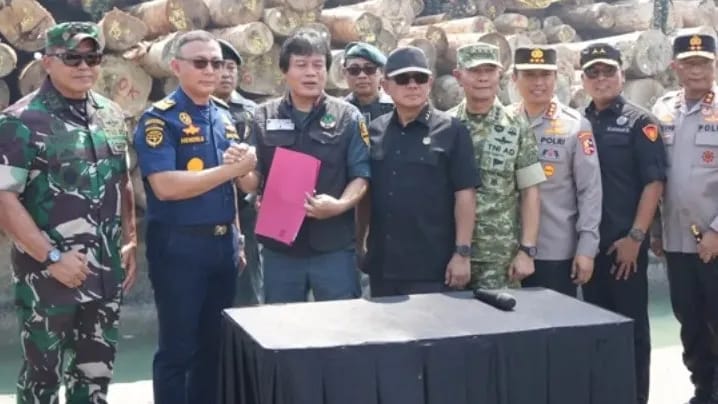 Satgas PKH Gagalkan Penyelundupan Kayu Bulat Ilegal Sebanyak 4.610 Meter Kubik