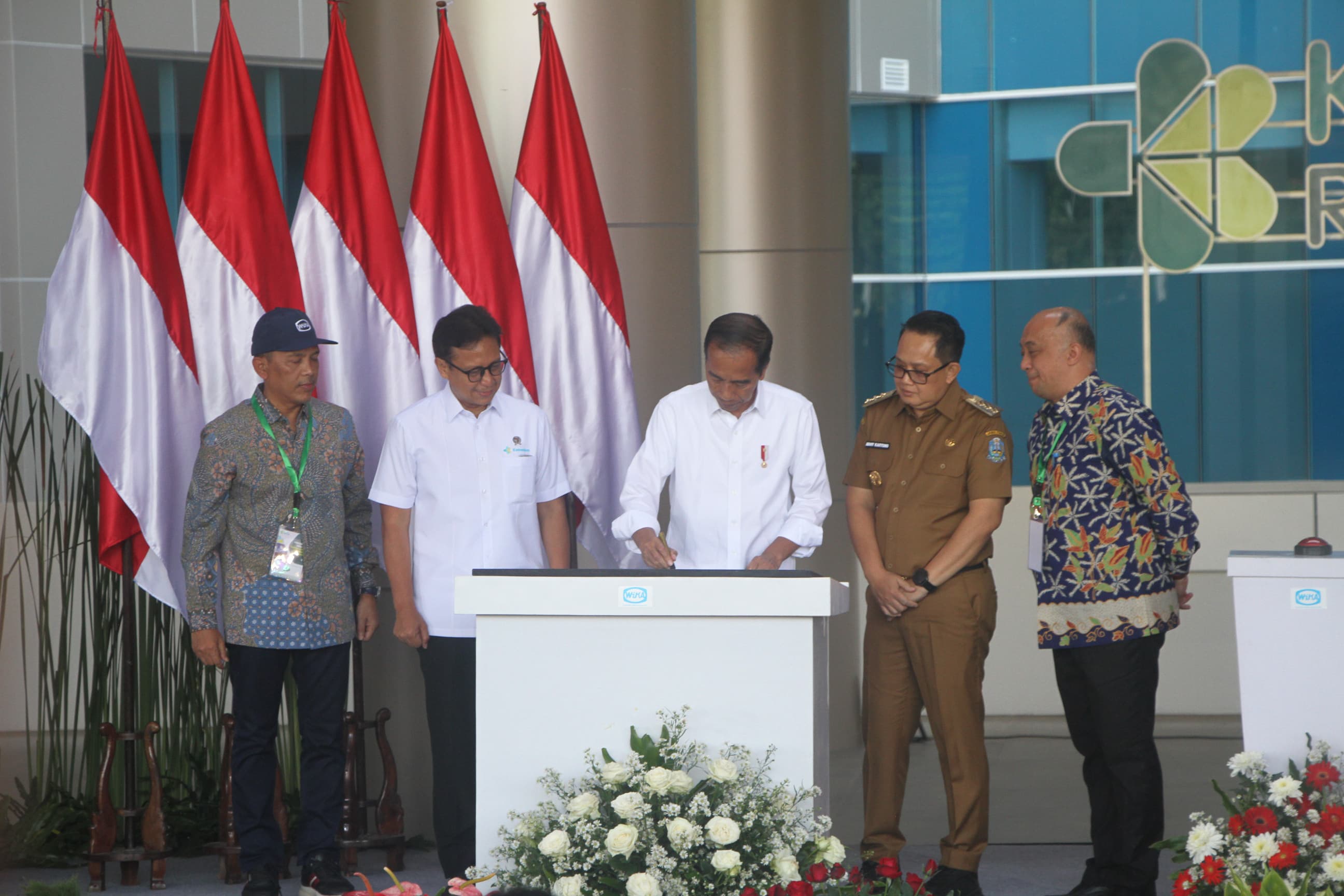 Jokowi Bangun RS Kemenkes Surabaya untuk Cegah Devisa Lenyap Rp 180 Triliun Per Tahun