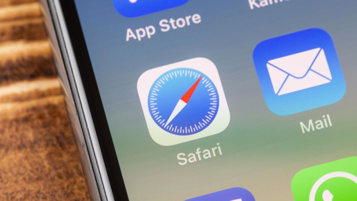 Apple Bakal Tingkatkan Browser Safari dengan AI