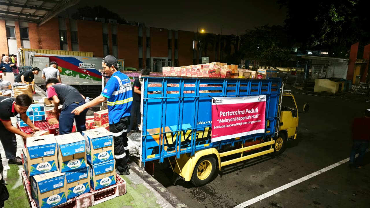 PGN Salurkan 3 Ton Bantuan Tahap Kedua Gandeng Garuda Indonesia, untuk Korban Bencana Sumatera