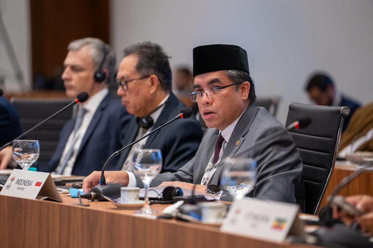 Dunia Kerja Terancam Dikuasai AI, Menaker: Dimanfaatkan secara Bertanggung Jawab