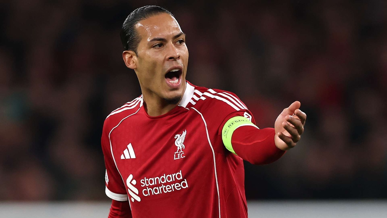 Van Dijk Kaget Liverpool Pecat Arne Slot, Mengaku Tak Diajak Berdiskusi
