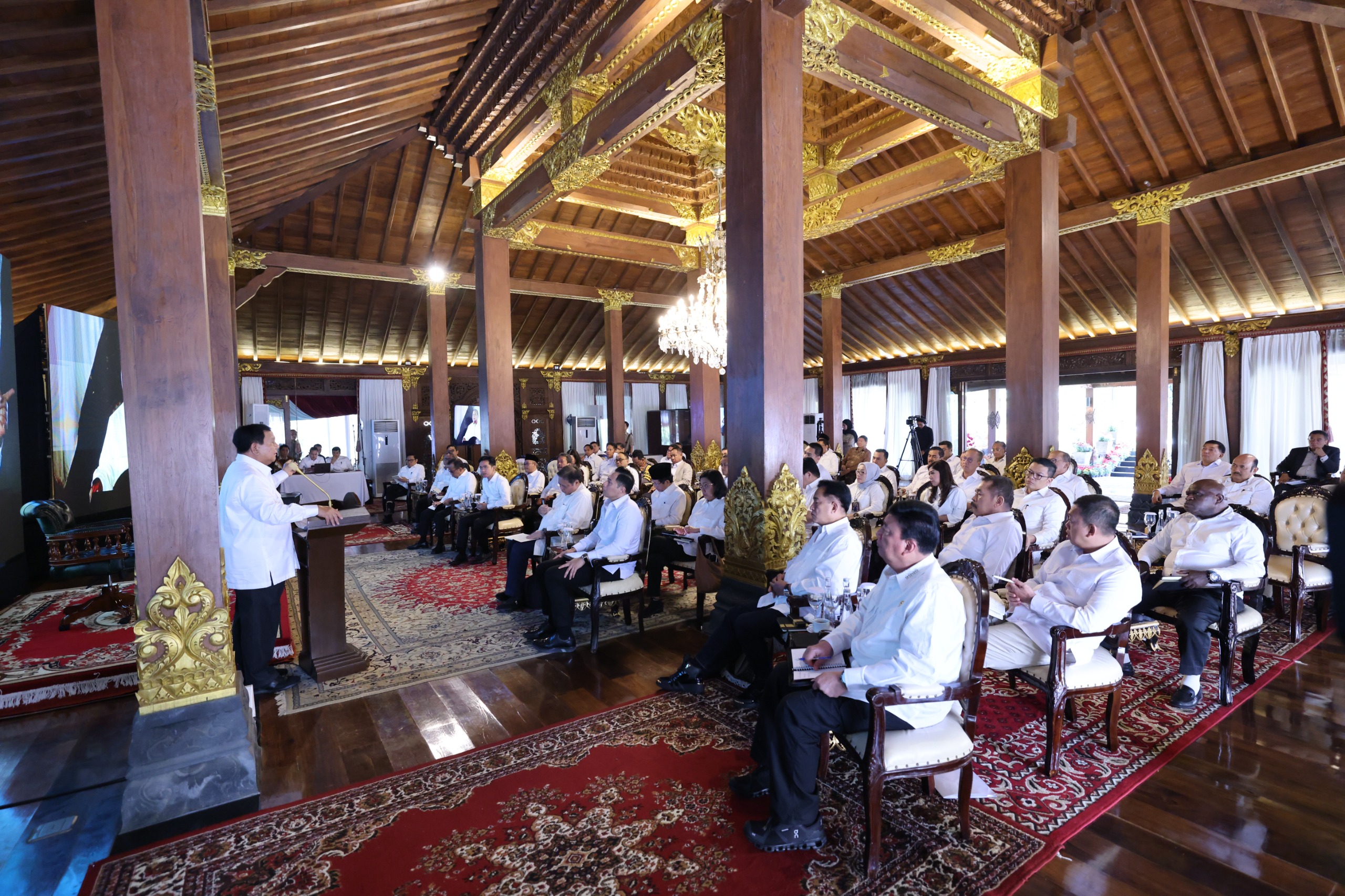 Prabowo Kumpulkan Calon Menteri di Garuda Yaksa Hambalang, Perkuat Kerjasama Tim