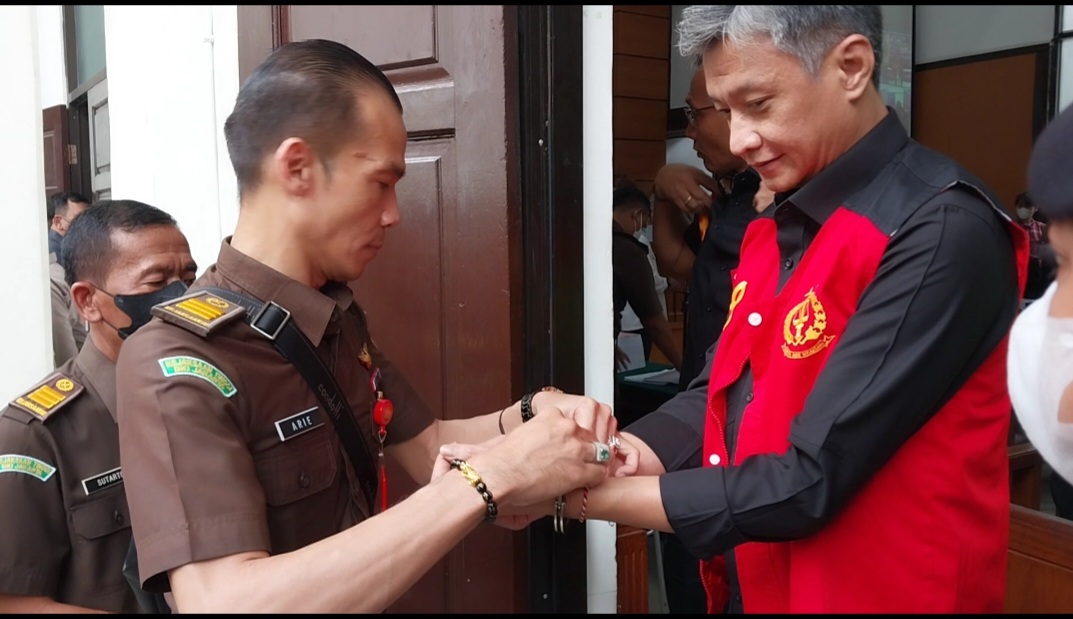 Pengacara Hendra Kurniawan dan Agus Nurpatria: Sambo Kadiv Propam 'Polisi dari Polisi' Siapa Berani Lawan?