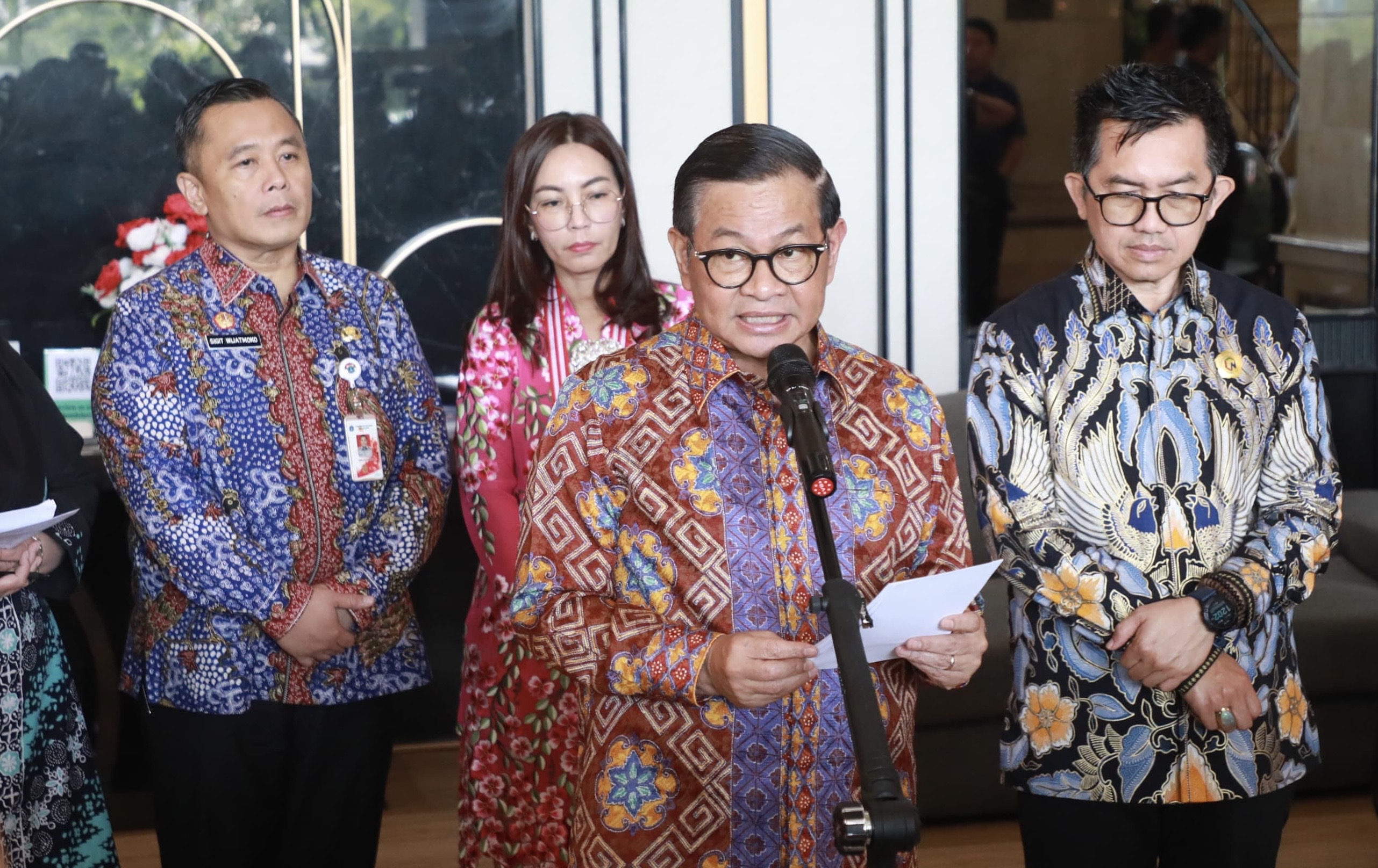 Pramono Cairkan Dana KJP Plus Tahap II 2025, Ada 85.356 Penerima Baru