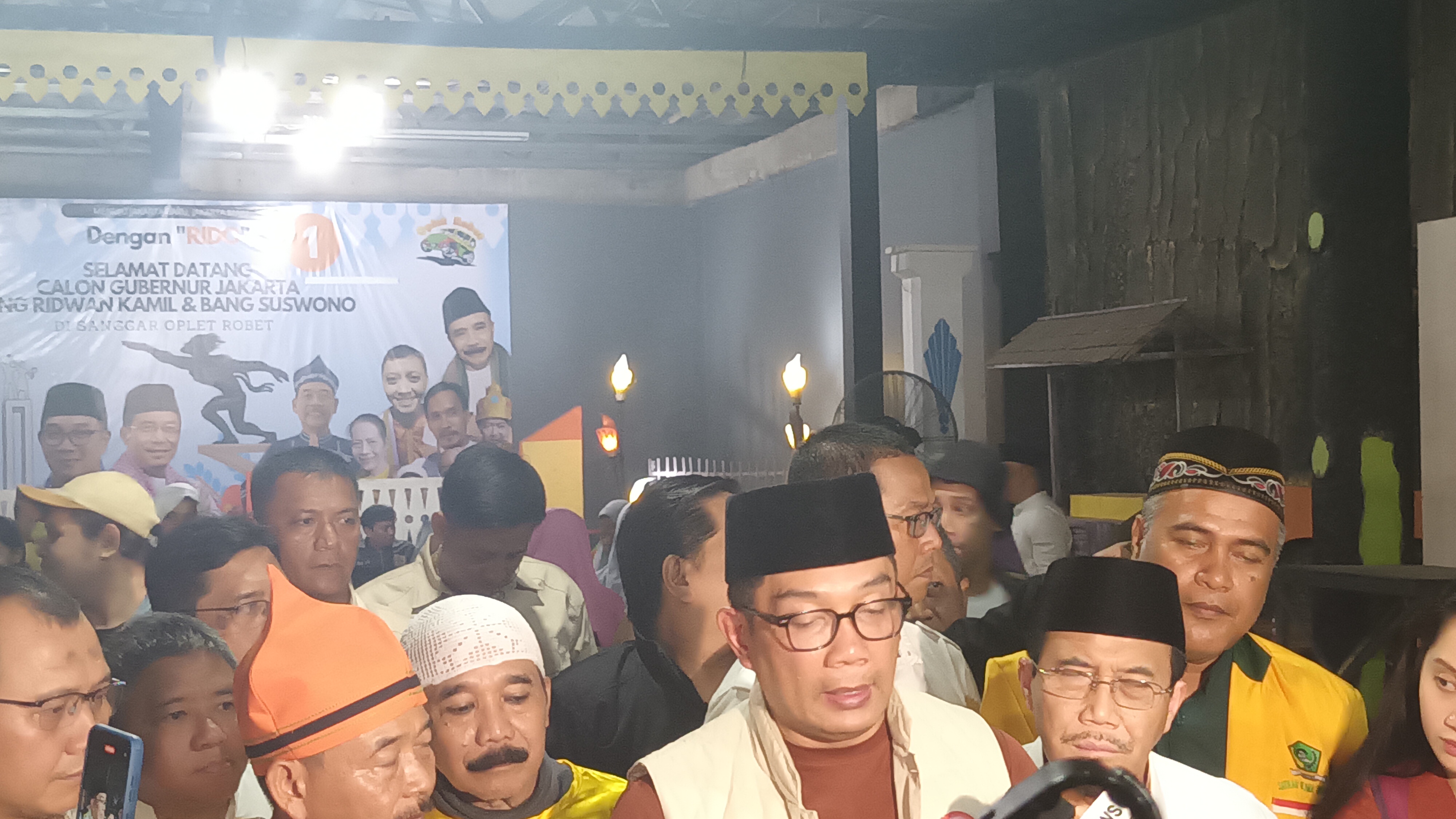 Jurus Kampanye Ridwan Kamil Ajak Lenong di Car Free Night Biar Warga Gembira