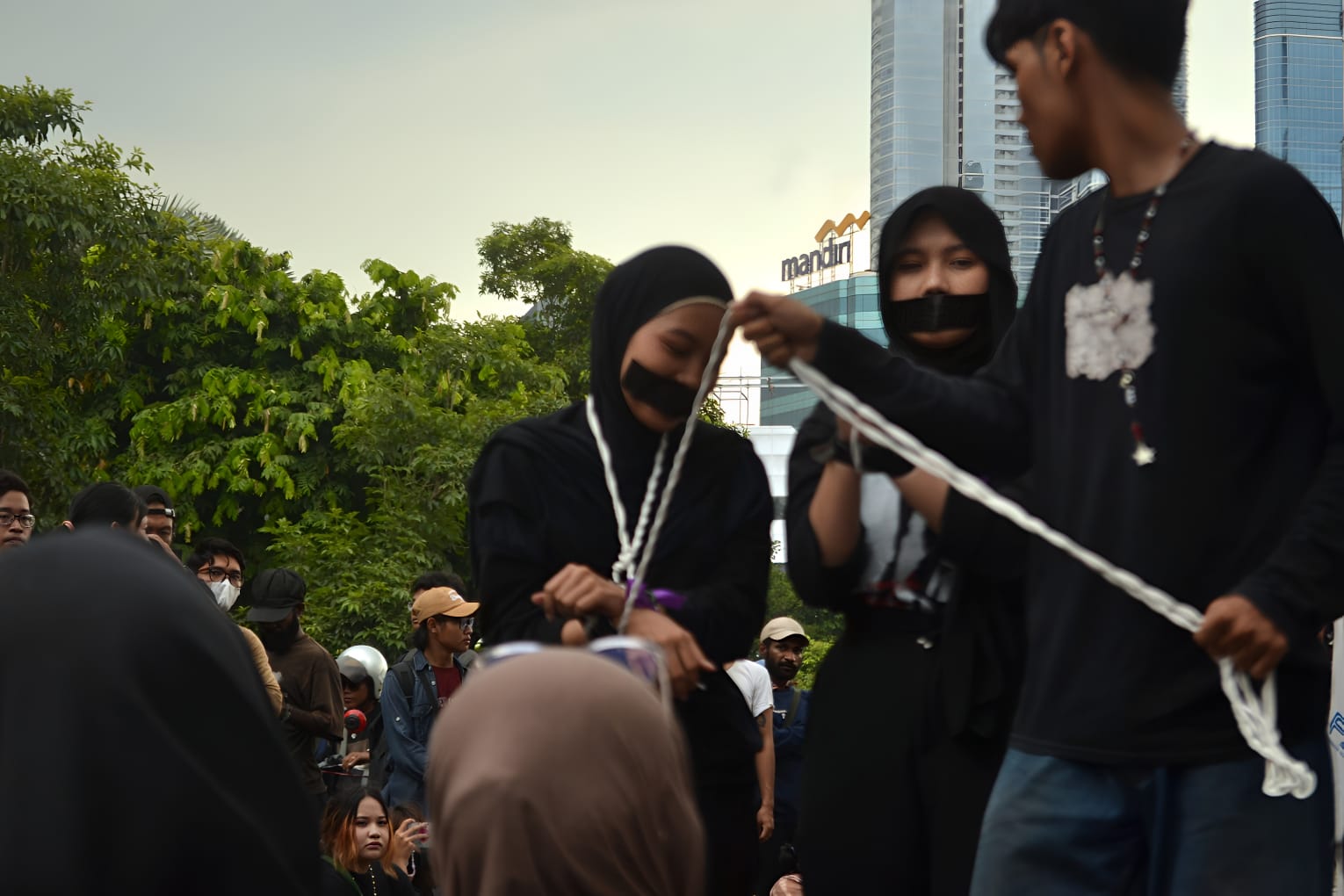 IWD Surabaya 2026 Tuntut Perwujudan Ruang Aman di Ranah Digital dan Institusi Pendidikan