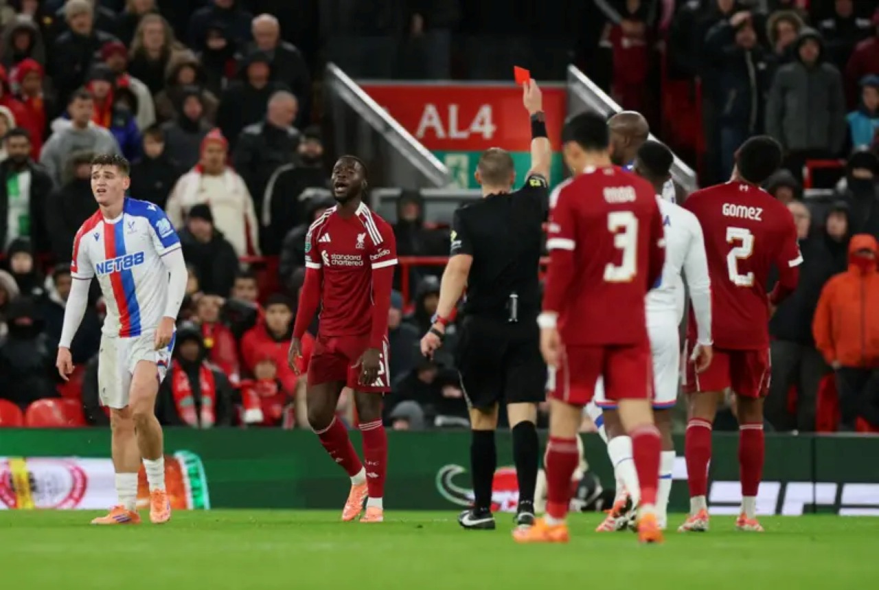 Liverpool vs Crystal Palace 0-3, The Reds Tersingkir dari Carabao Cup dengan Memalukan