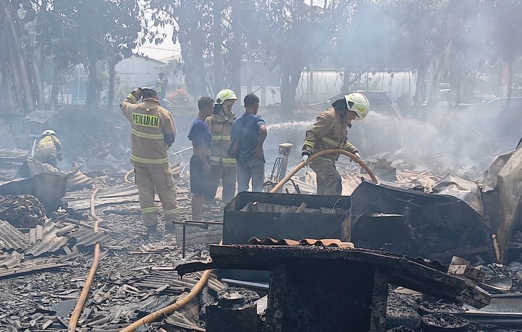 Terjebak dalam Rumah, Lansia Sebatang Kara Tewas Terpanggang saat Kebakaran di Penjaringan