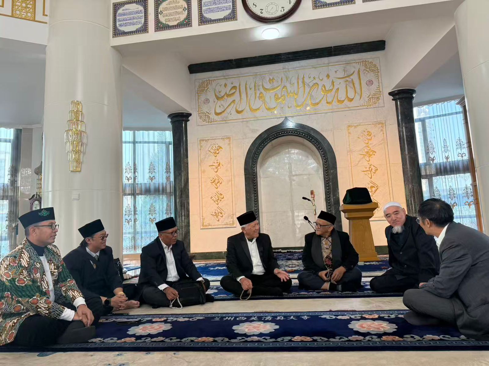 Lawatan PWNU Jatim ke Tiongkok; Di Masjid Xiguan Kota Lanzhou RRT PWNU Jatim Tawarkan Beasiswa dan Pertukaran Santri