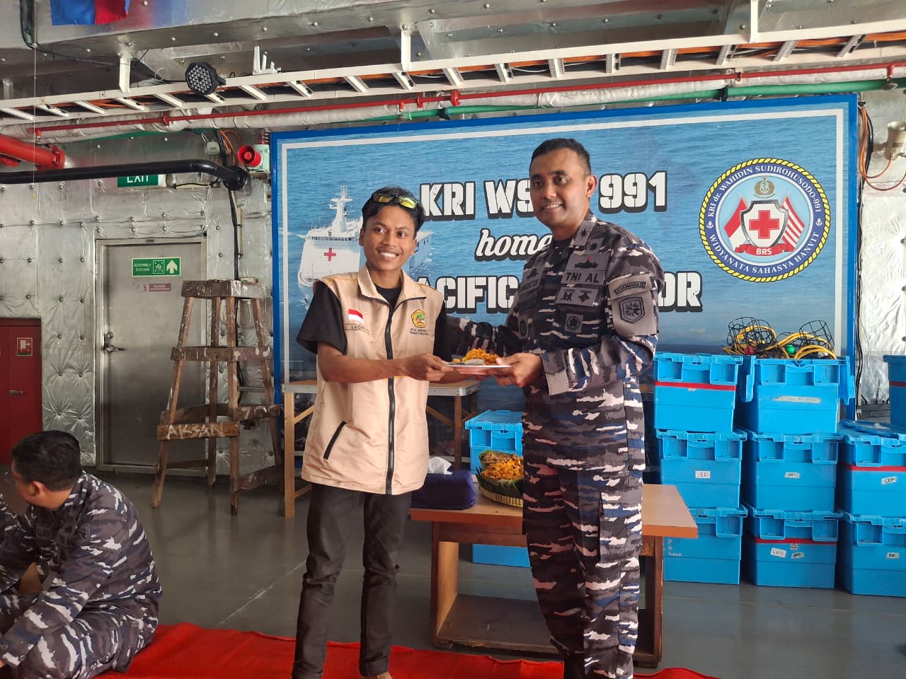 Menjelajah Lautan Teduh (3): Hari-Hari Menjadi Pelaut