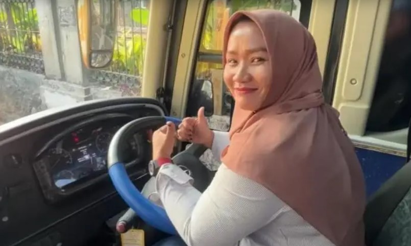 Mbak Wiwid Sopir Bus PO MTI Sebelum Diajak Rian Mahendra Punya Pengalaman Langka