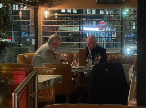 Sir Alex Ferguson Makan Malam dengan Pelatih Manchester United Erik Ten Hag