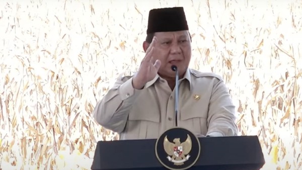 Prabowo Akui Bangga dengan Hasil Panen Raya di Bengkayang Kalbar