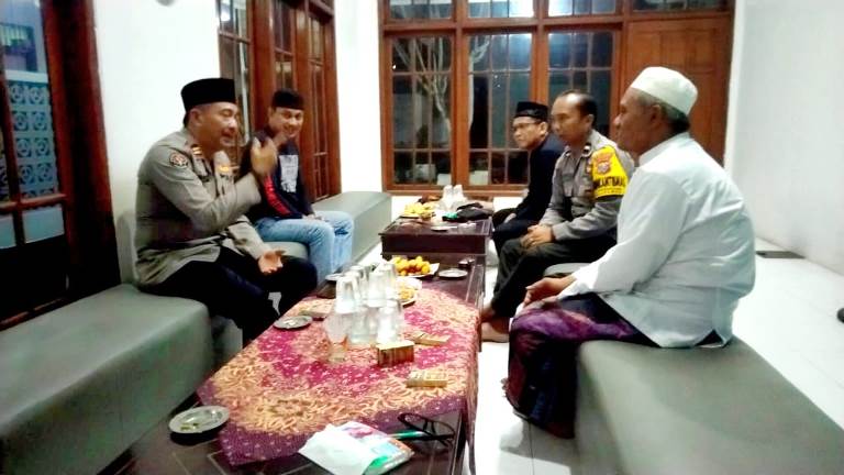 Polres Jember Sambangi Ulama, Sampaikan Pesan Pemilu Damai