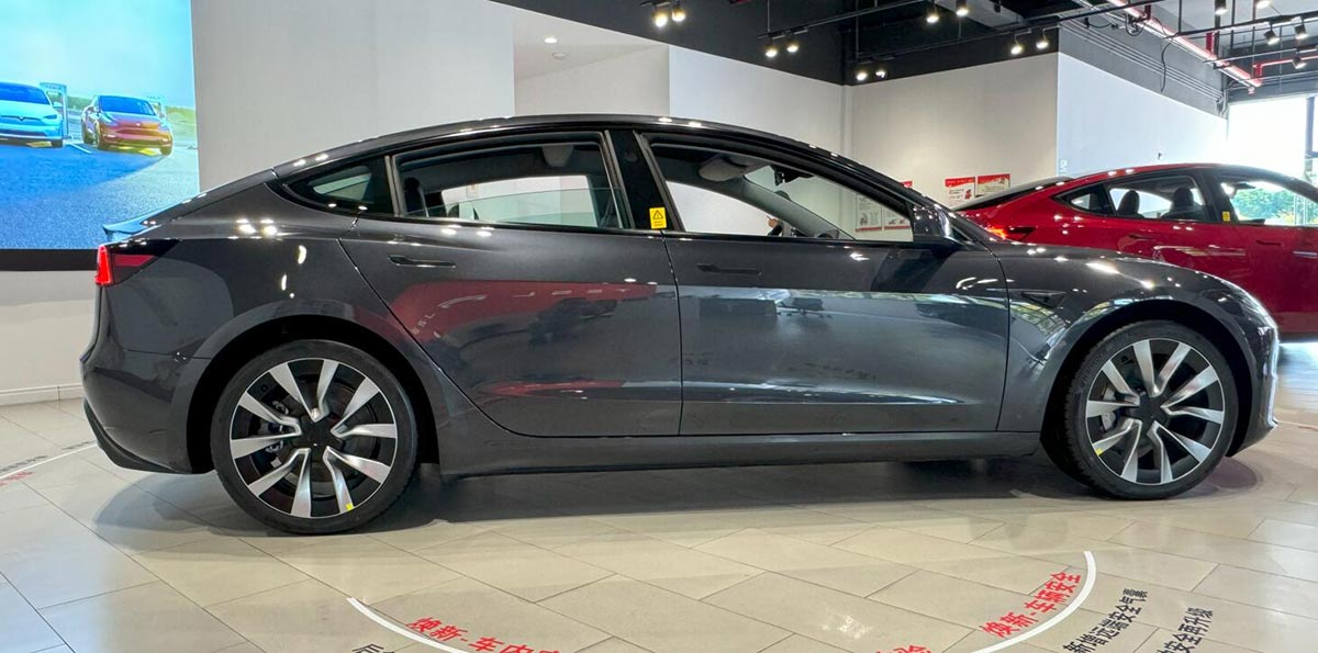 Alasan Software, Tesla Tarik 5.836 Mobil yang Diimpor ke Tiongkok