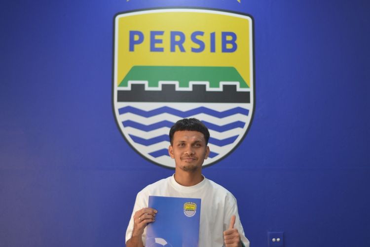 DONE DEAL! Persib Rekrut Hamra Hehanussa, Bakal Main Bareng Sang Kakak Selama Dua Tahun