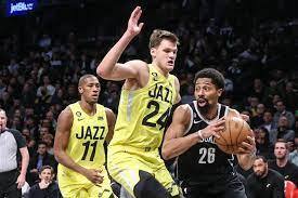 Benturan Keras Centre Utah Jazz ,Walker Kessler Cek Gegar Otak