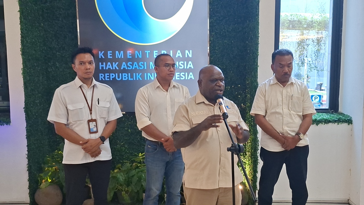 Antisipasi Inflasi Harga Sembako Jelang Nataru 2026, Natalius Pigai Perintahkan 'Aktor Negara' Turun Tangan