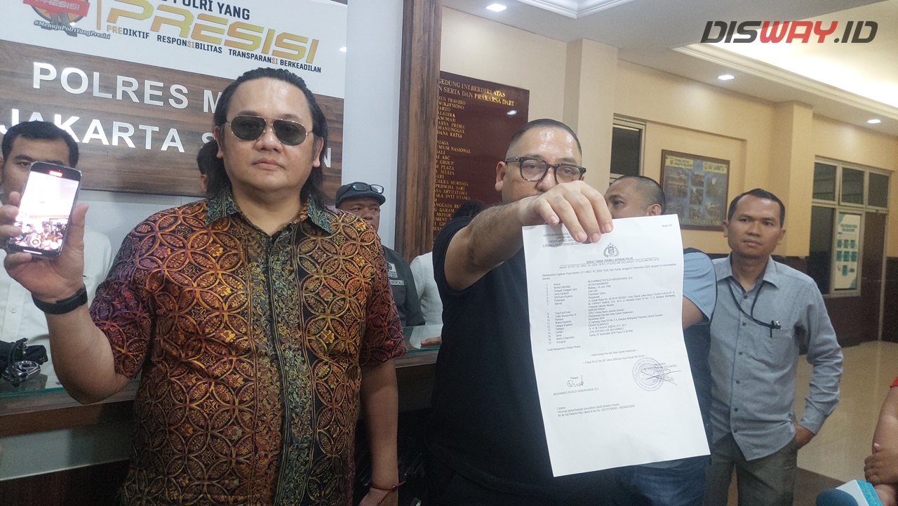 Denny Sumargo Dipolisikan Farhat Abbas Atas Dugaan Ujaran Kebencian Terhadap Suku Etnis Bugis