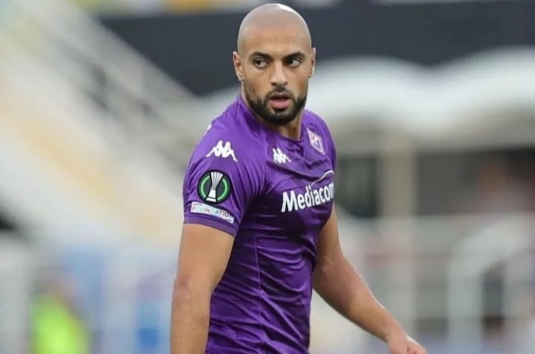 Amrabat Rela Dikucilkan Fiorentina Demi MU, Padahal Setan Merah Kurang Duit