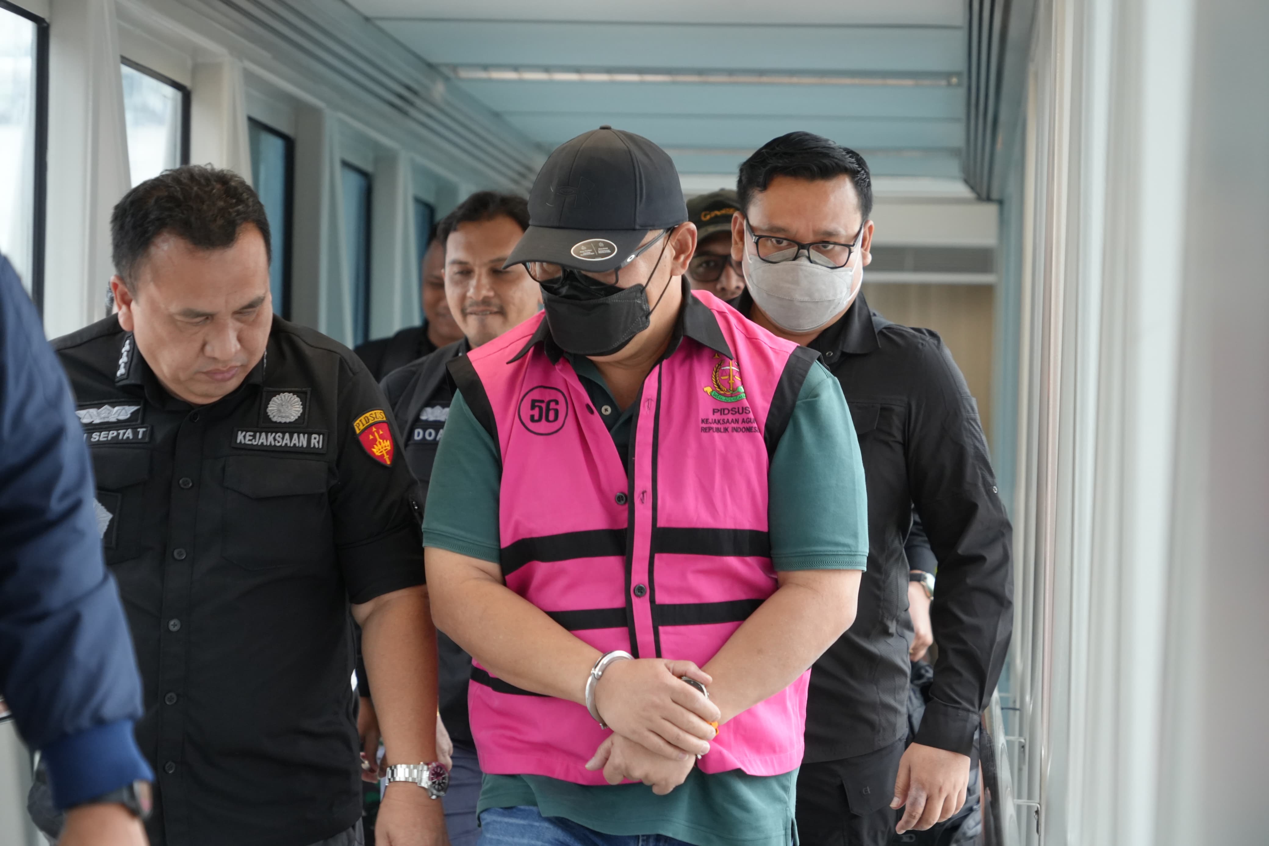 Kejagung Tangkap Tersangka Mangkir dalam Kasus Impor Gula Tom Lembong