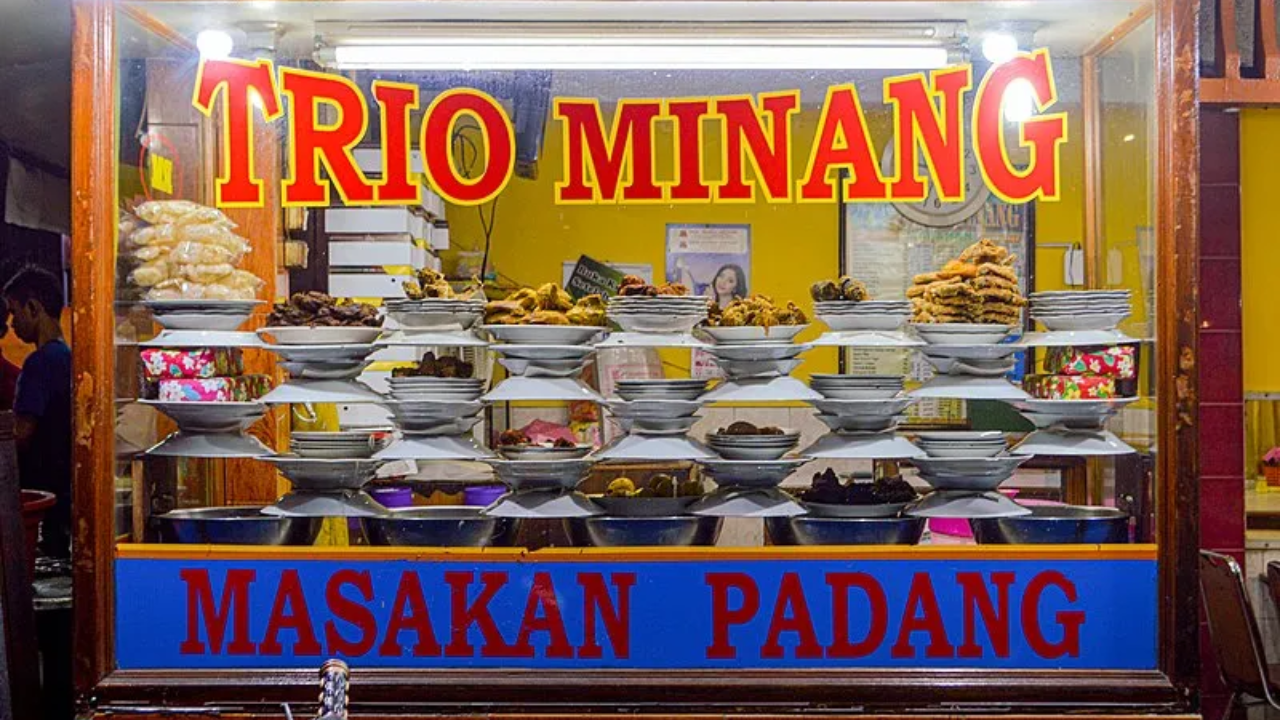 Sejarah Rumah Makan Padang, Restoran Legendaris Khas Minangkabau Favorit Masyarakat