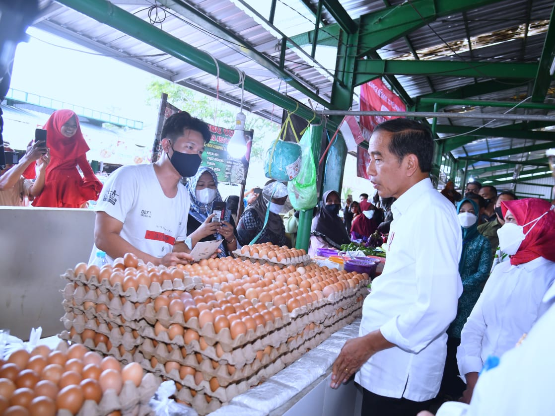 Harga Telur Ayam Melonjak, Jokowi Minta Kepala Daerah Gunakan Strategi Ini, Singgung APBD!