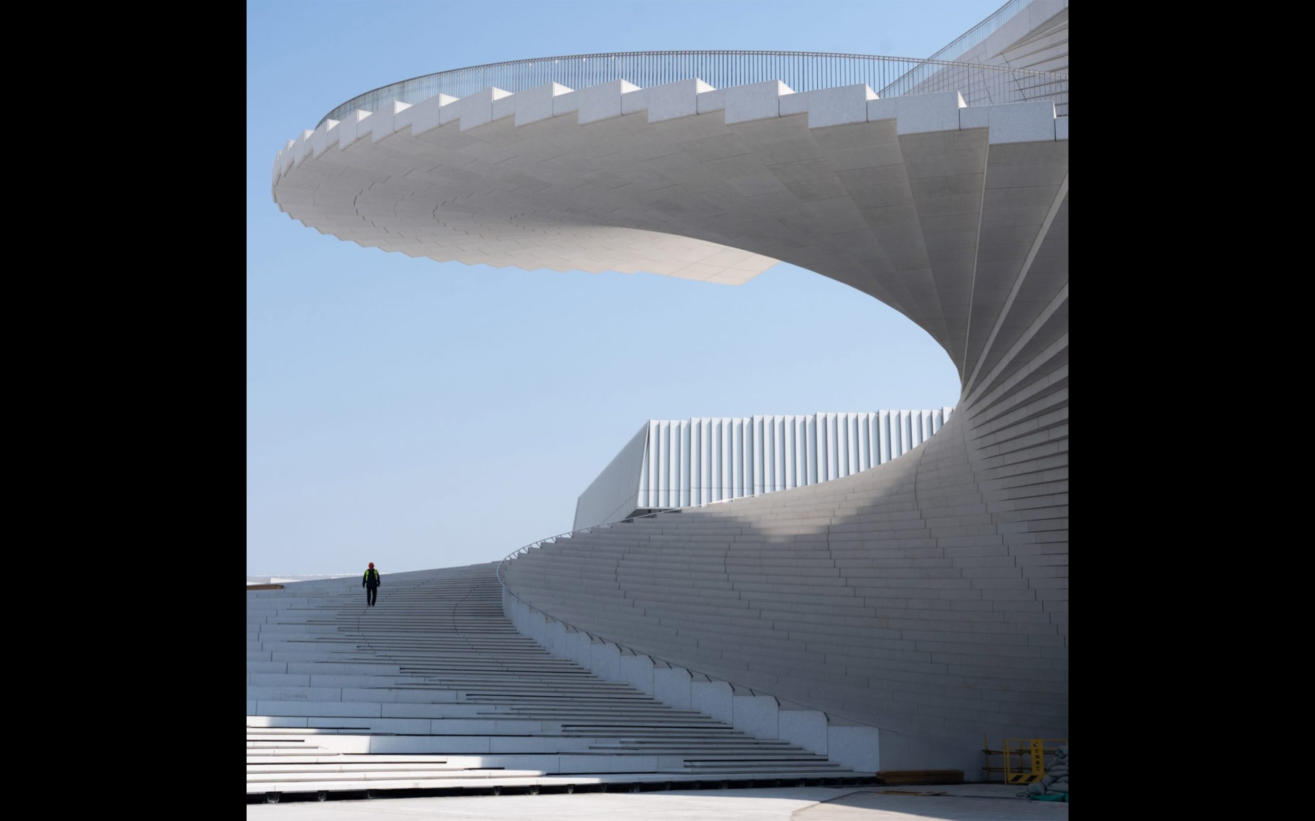 Deretan Interior Tangga Terbaik Dunia 2025, Simbol Artistik dan Narasi Filosofis