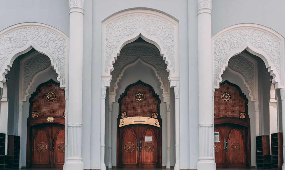 Simak Bacaan Bilal Salat Idul Fitri, Lengkap Arab dan Artinya   