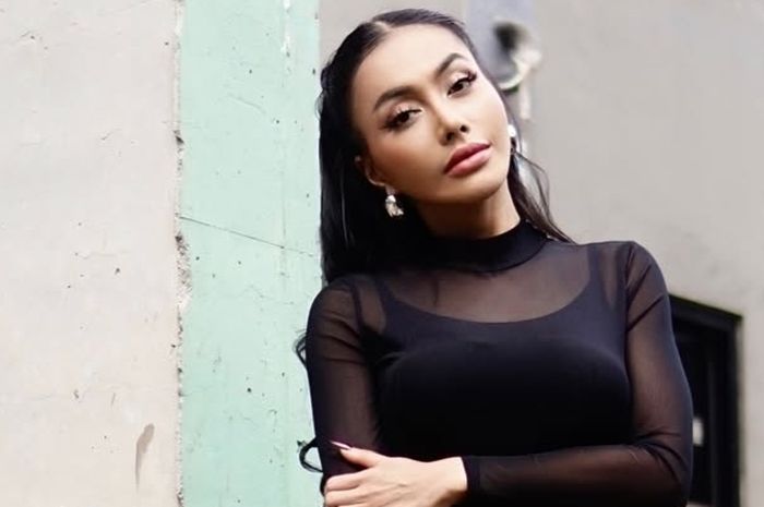 Kuasa Hukum Bongkar Perlakuan Denada: Ressa Rizky Harus Tunggu Berjam-jam di Luar Pagar