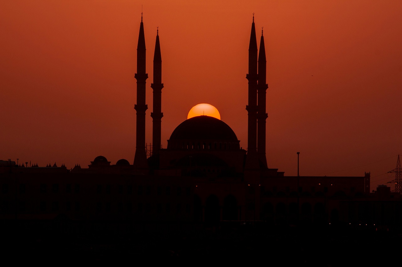 Hisab dan Rukyatul Hilal: Dua Metode Penentuan Awal Ramadan 2025