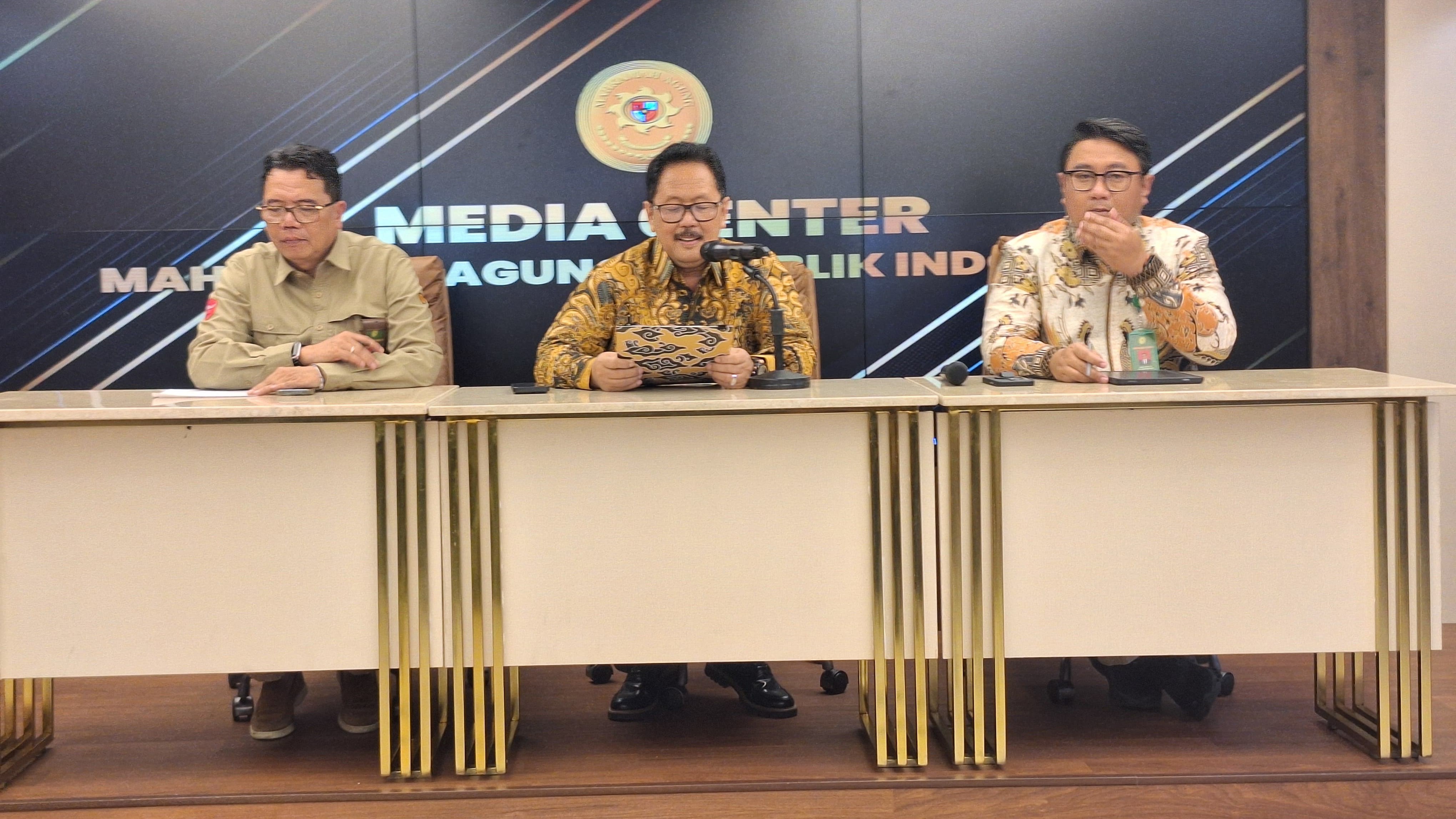 MA Tanggapi Laporan Tom Lembong, Tiga Hakim Akan Dipanggil untuk Klarifikasi