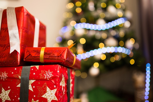 20 Ide Kado Natal Buat Pacar yang Nggak Bosenin,  Murah Meriah Tapi Unik Banget