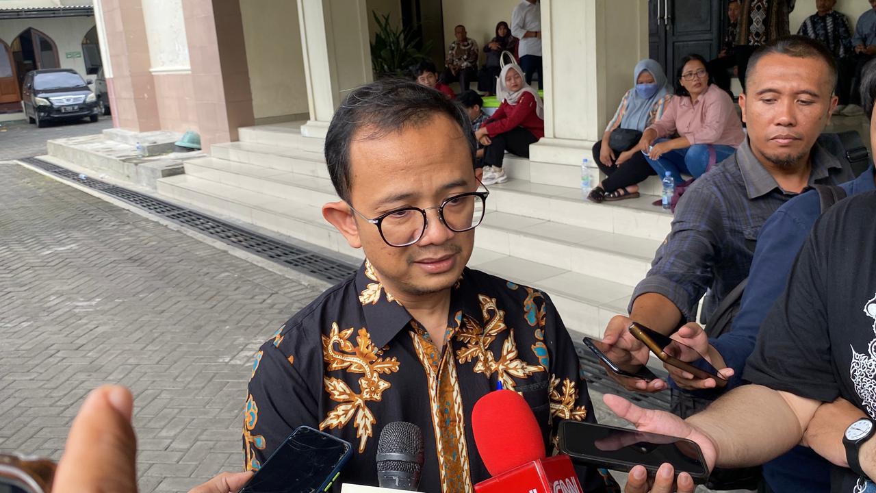 Rapat Paripurna, Gubernur Jatim Batal Hadiri Sidang Tipikor Dana Hibah