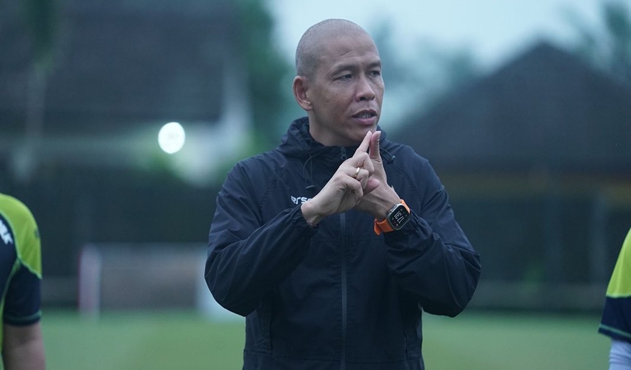 Nova Arianto Bersyukur Timnas Indonesia U-17 Cetak Kemenangan Bersejarah di Piala Dunia 2025
