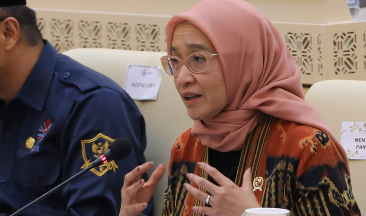 ASN WFH di Kafe Bakal Disanksi, Menpan RB: Ada Aturannya!