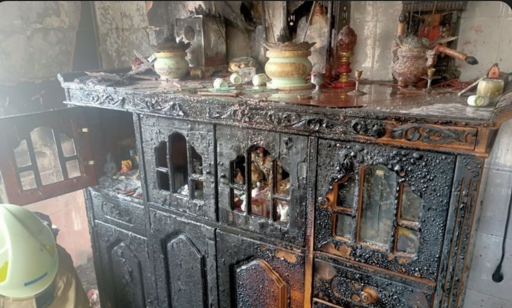 Rumah di Tambora Terbakar Diduga gara-gara Bakar Dupa, 20 Personil Damkar Diterjunkan 