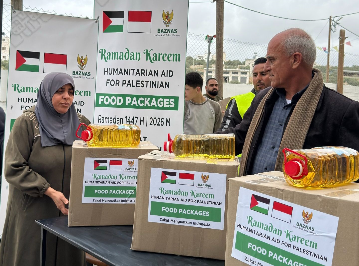 Baznas Bagikan 225 Paket Sembako untuk Warga Palestina yang Terdampak Konflik 
