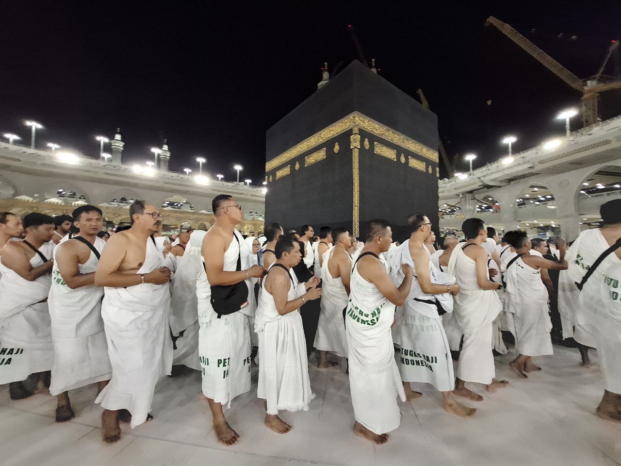 Petugas Haji Indonesia Tiba di Arab Saudi, Sempatkan  Umrah Wajib Sebelum ke Madinah